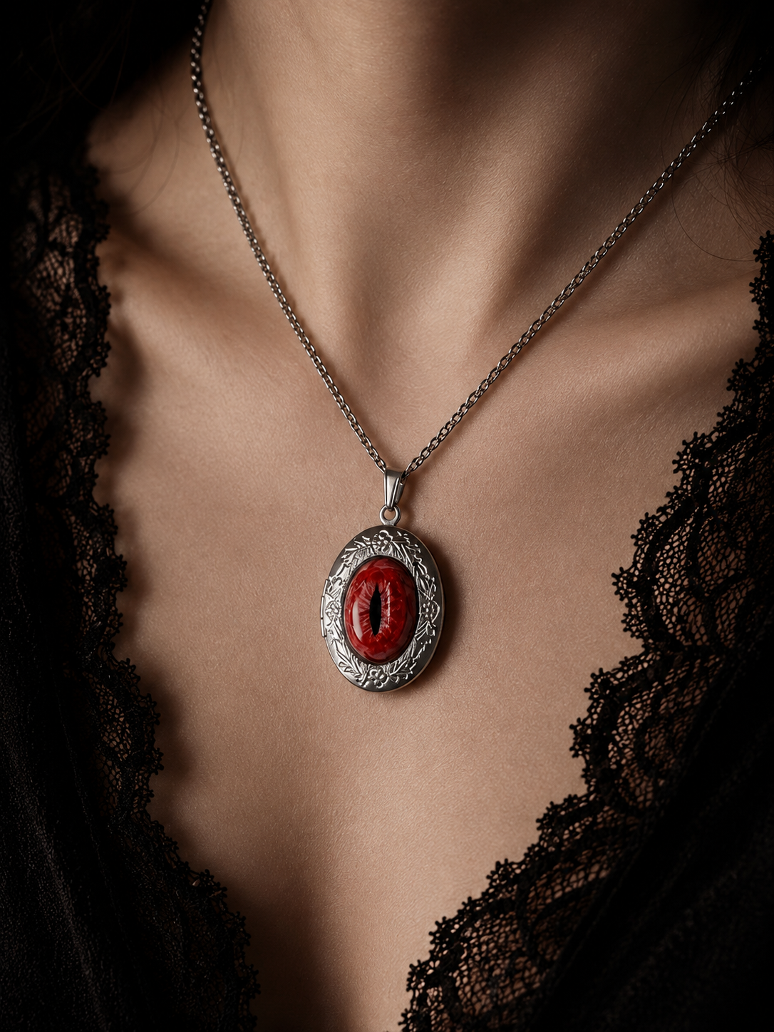 Red Oracle Locket - ChatGPT_Image_2026年8月1日_23_49_38.png